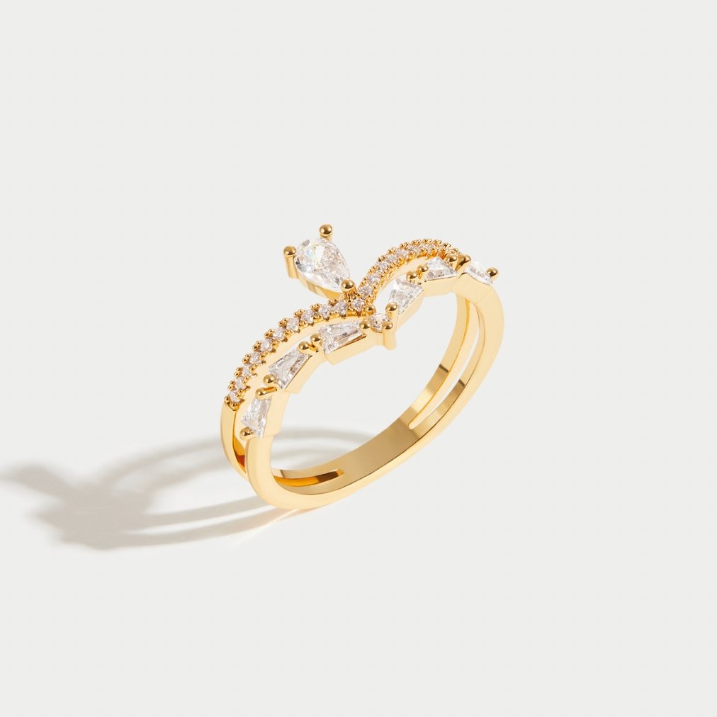 Valeria - Sophisticated Crystal Ring