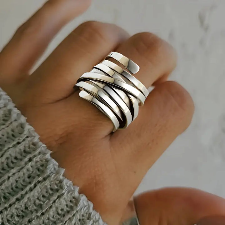 Lourdes - Thick Vintage Silver Ring