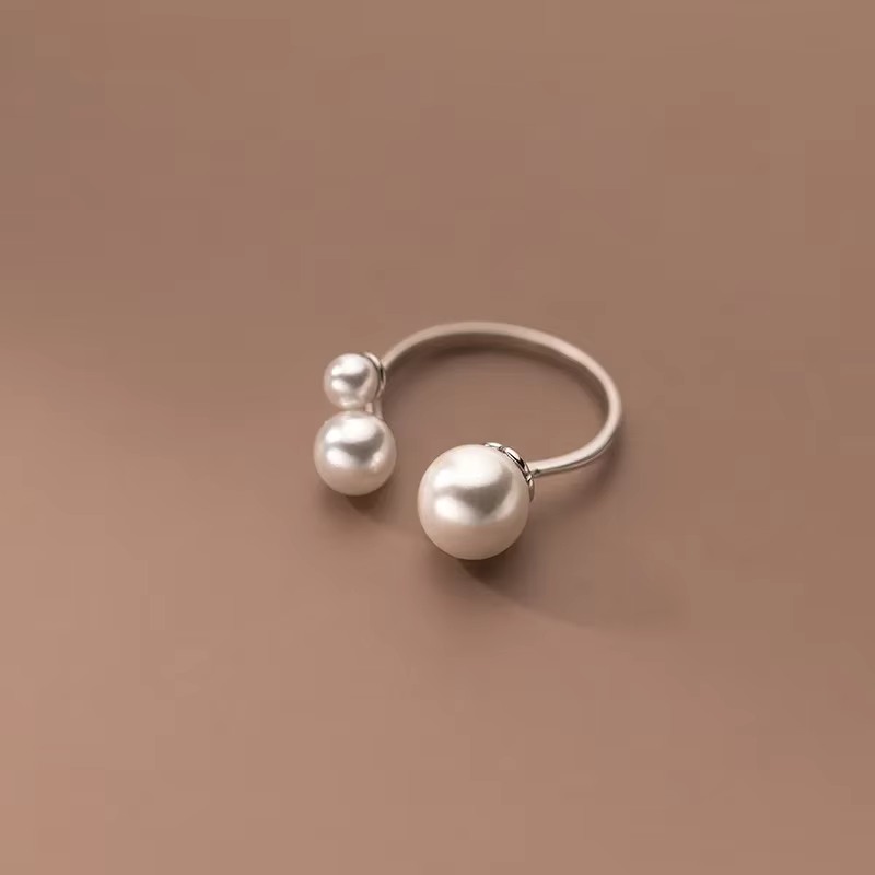 Adjustable Ring with Freshwater Pearls