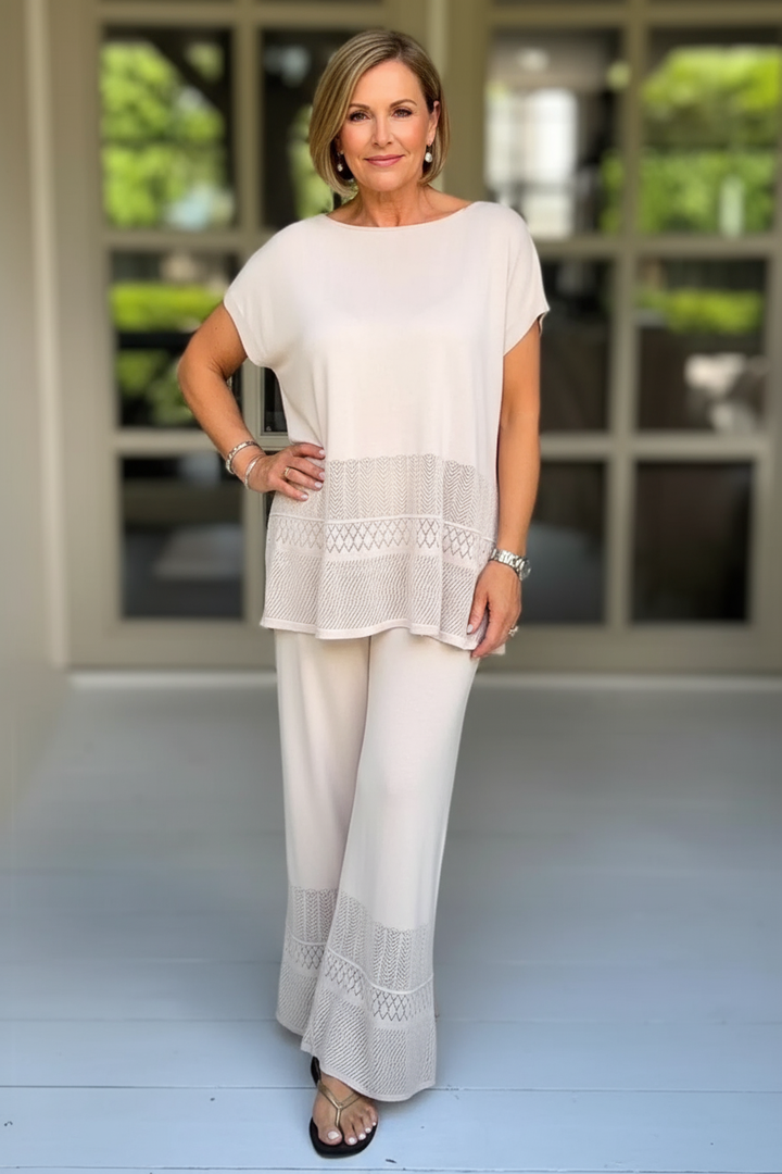 Elodie - Classic Cozy Ensemble