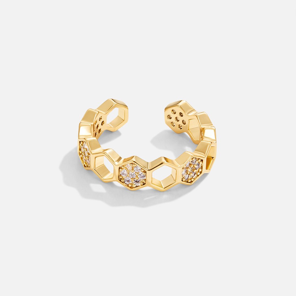 Cinthia - Elegant Gold and Crystal Ring