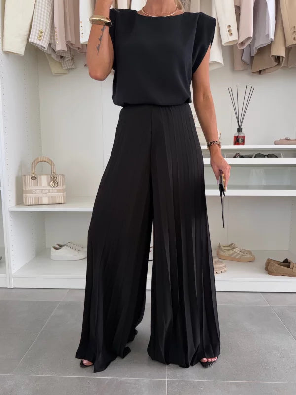 Marian - Chic Pleated Ensemble