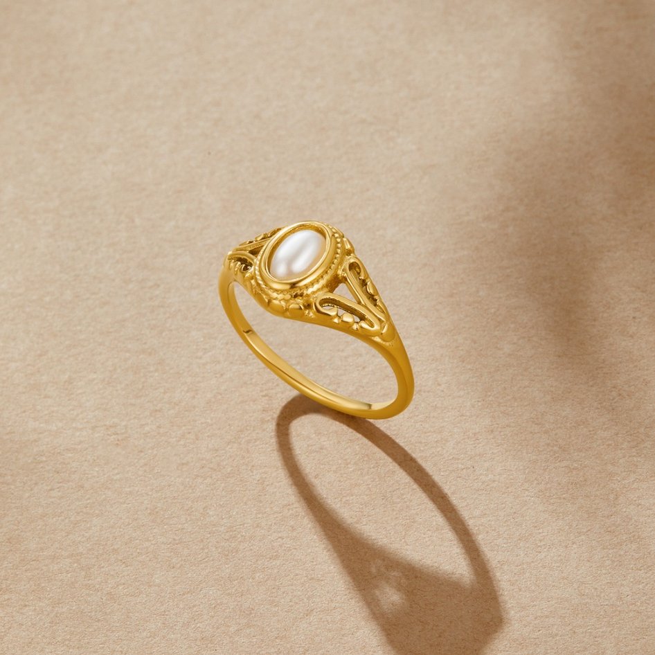 Aitana - Classic Pearl Vintage Ring
